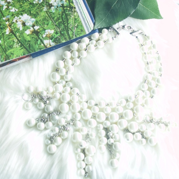 Chucky Pearl Crystal Statement Necklace - Picture 2 of 2